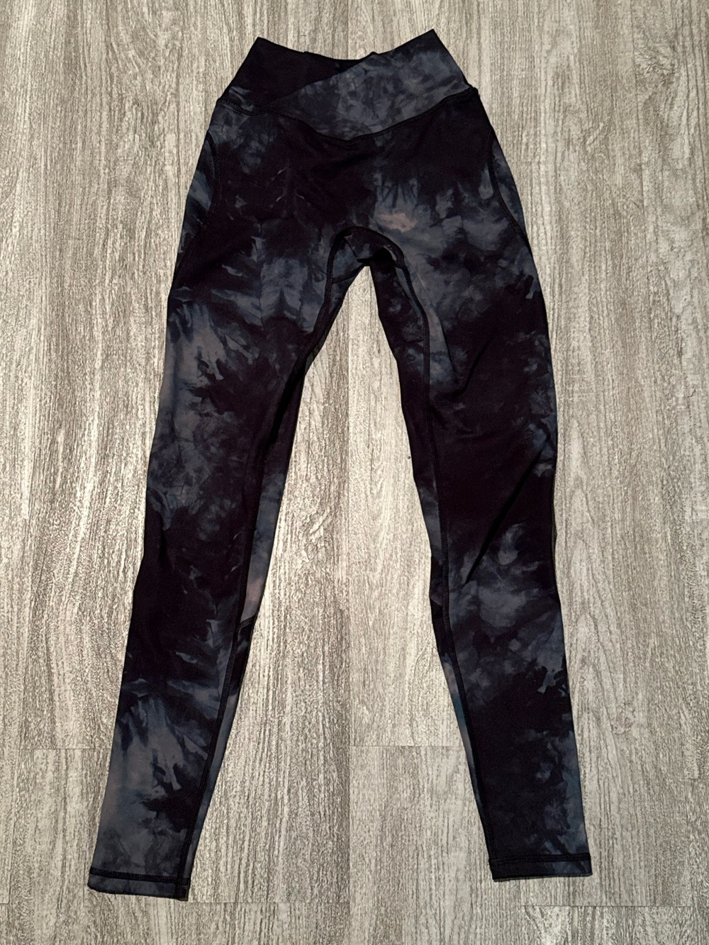 Alphalete Black & Charcoal Tie-Dye Leggings with Logo